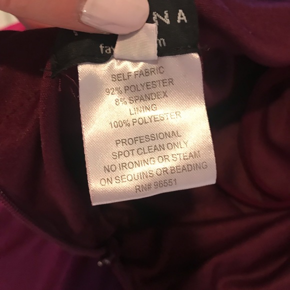 Faviana Jersey V-Neck Dress - Picture 4 of 8